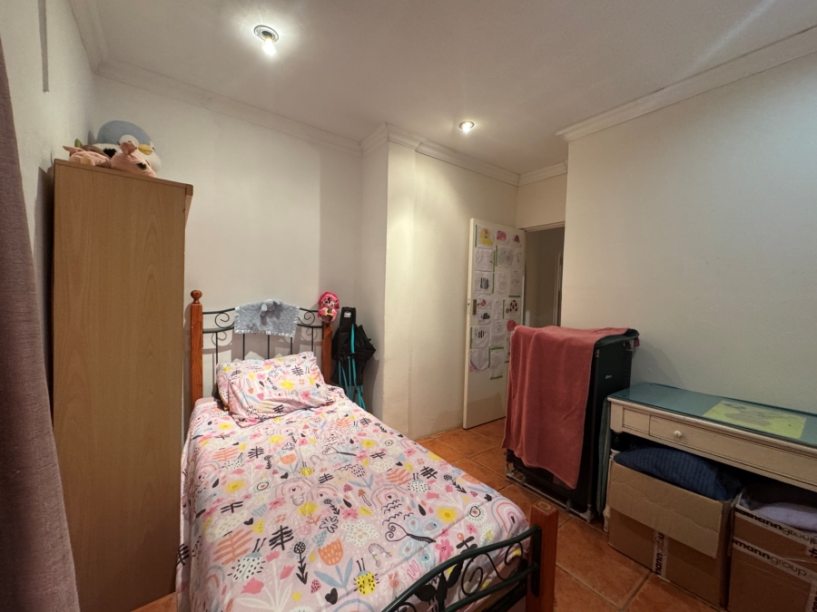To Let 2 Bedroom Property for Rent in Lochnerhof Western Cape